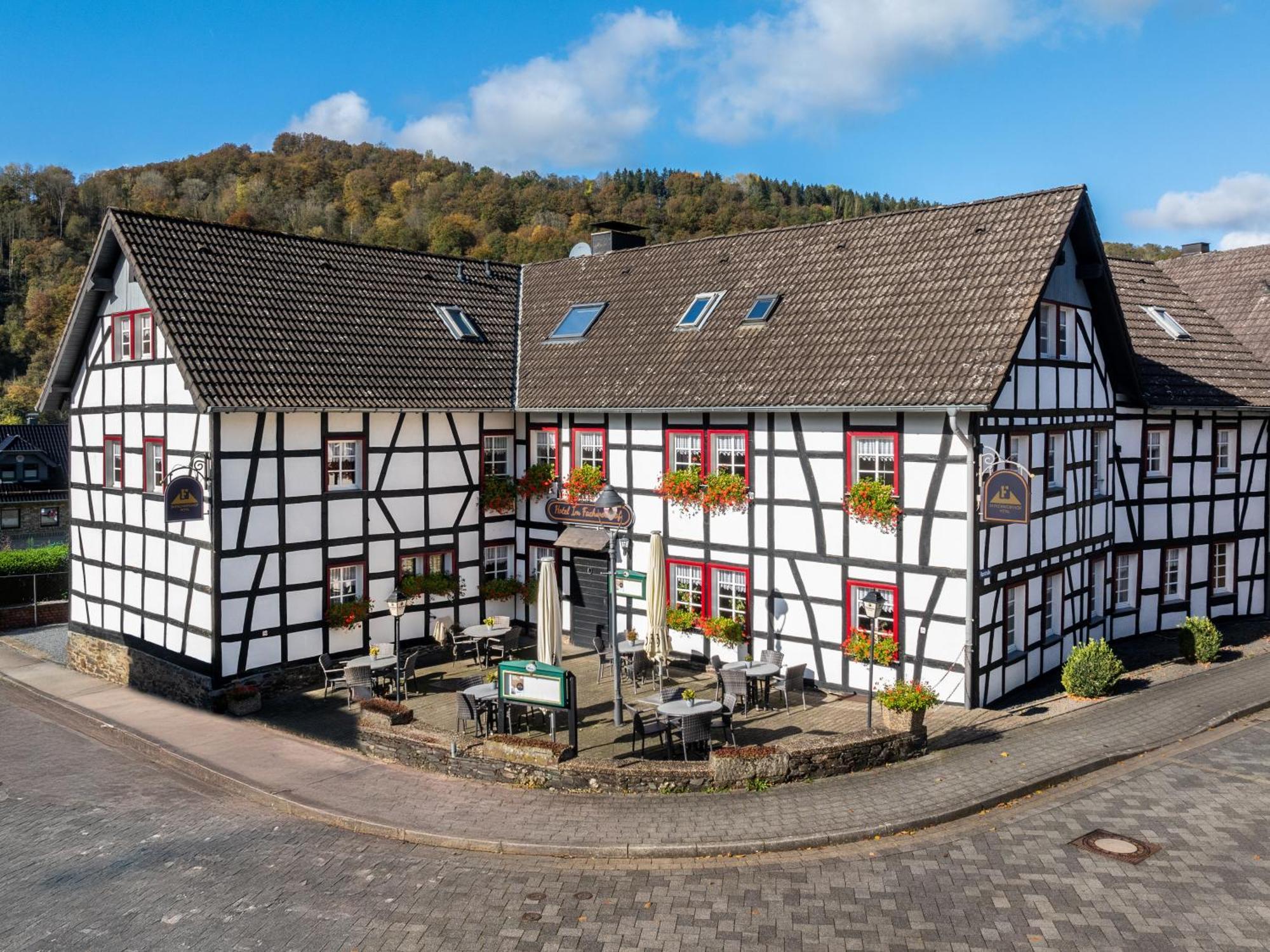 Garni Hotel Im Fachwerkhof Simmerath Exterior foto